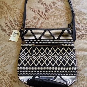 NWT Lucky Cassis Bucket Crossbody